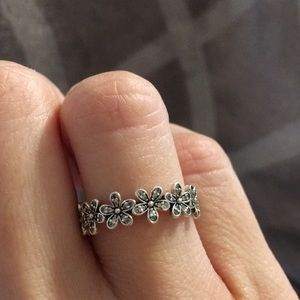 Pandora ring